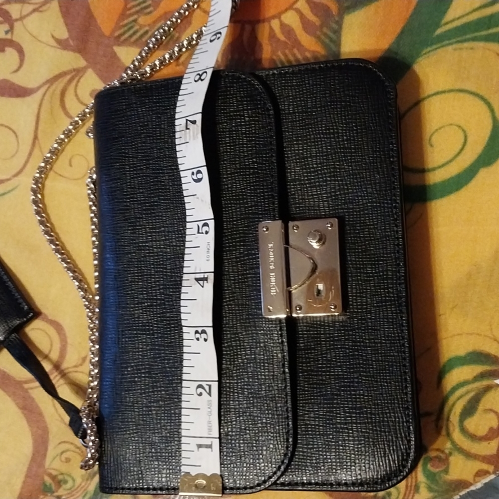 Sold #113 EXQUISITE HENRY BENDEL SMALL PURSE - Picture 14 of 16